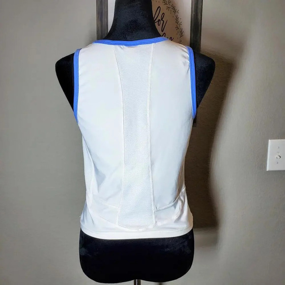 Nike Dri-Fit Women's Workout Tank Top Size Medium White and Blue NWOT - Picture 2 of 11